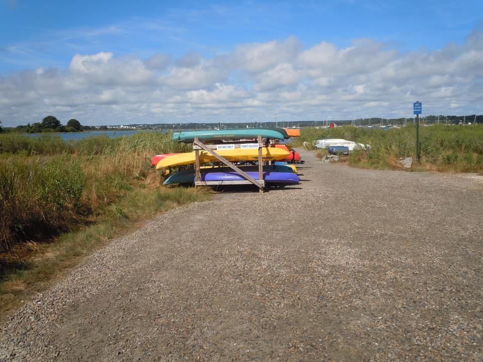 Maple Avenue beach permit racks